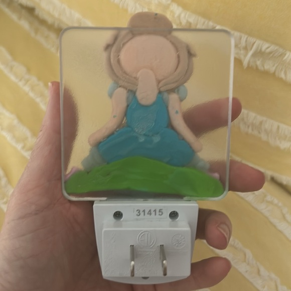 Princess Night Light 👑 - Picture 4 of 8